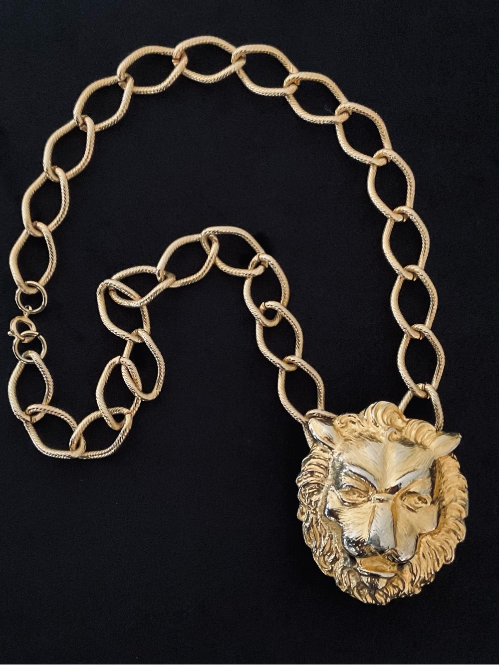 #71 Dottie Smith Gold-tone Lion Head Belt Buckle Necklace